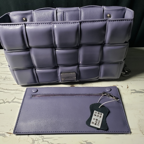 Inspired Shoulder Bag in Purple Cowhide with a Weighted Chain Strap - Picture 12 of 16